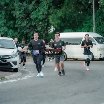 Runner Photo 3887182