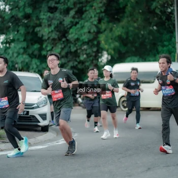 Runner Photo 3887199
