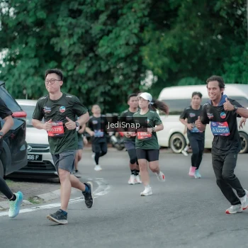 Runner Photo 3887200