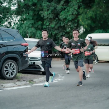 Runner Photo 3887207