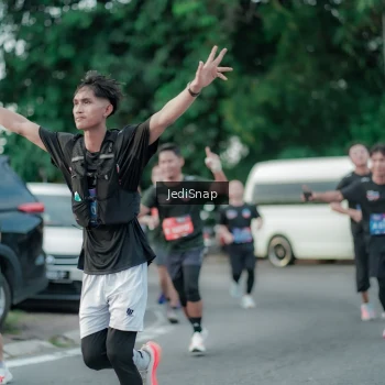Runner Photo 3887221