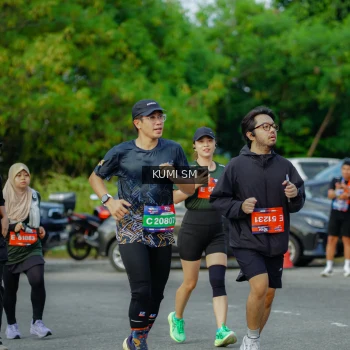 Runner Photo 3887240