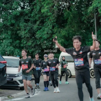 Runner Photo 3887251