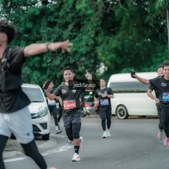 Runner Photo 3887253