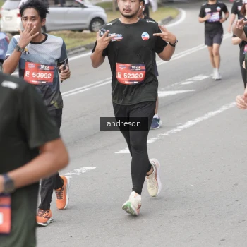 Runner Photo 3887266