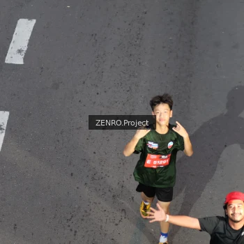 Runner Photo 3887275