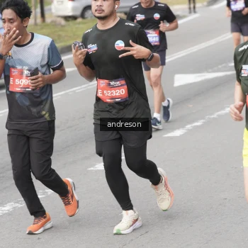 Runner Photo 3887295