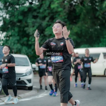 Runner Photo 3887303