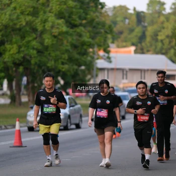 Runner Photo 3887365