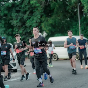 Runner Photo 3887371
