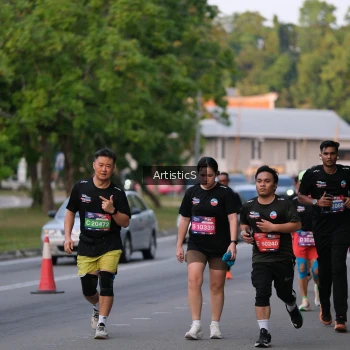 Runner Photo 3887372