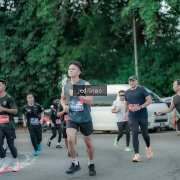 Runner Photo 3887391