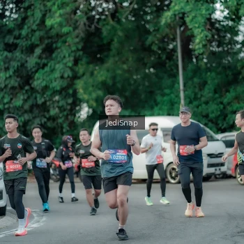 Runner Photo 3887412