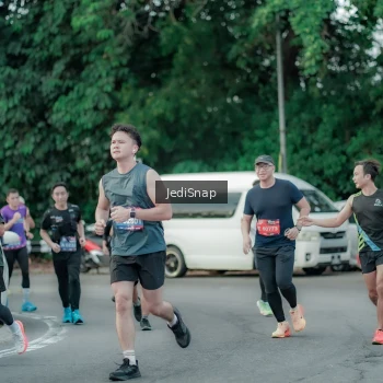 Runner Photo 3887421