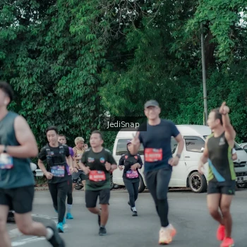 Runner Photo 3887442