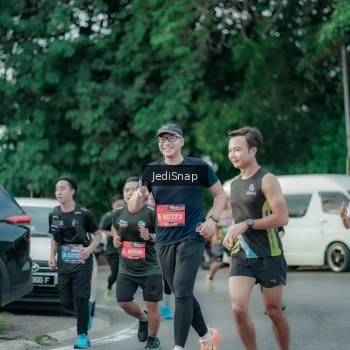 Runner Photo 3887450