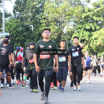 Runner Photo 3887473