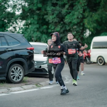 Runner Photo 3887474
