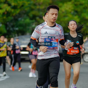 Runner Photo 3887476