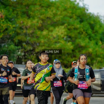 Runner Photo 3887481