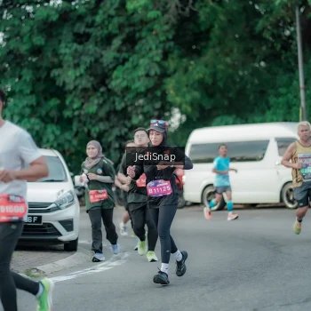 Runner Photo 3887491