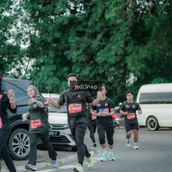 Runner Photo 3887502