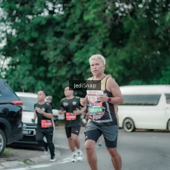 Runner Photo 3887527