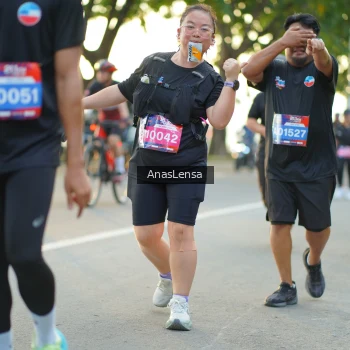 Runner Photo 3887536