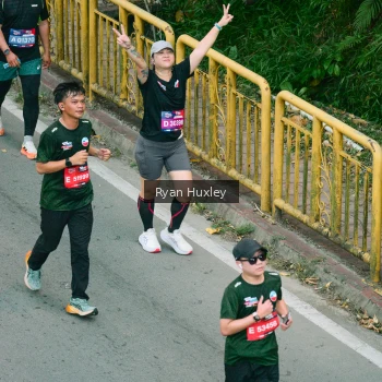 Runner Photo 3887547