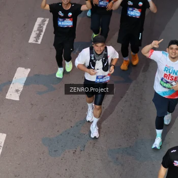 Runner Photo 3887560