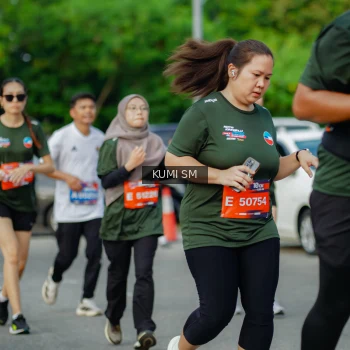 Runner Photo 3887576