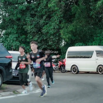 Runner Photo 3887577