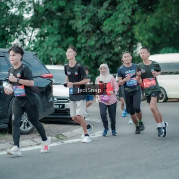 Runner Photo 3887601