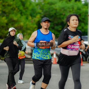 Runner Photo 3887645