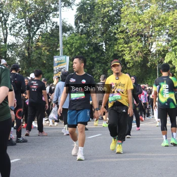 Runner Photo 3887674