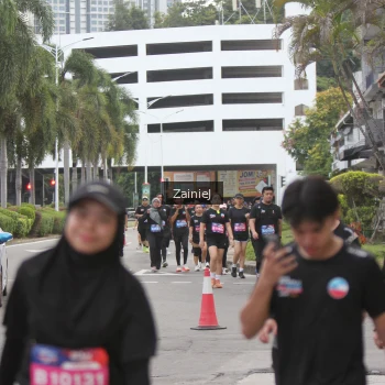 Runner Photo 3887680