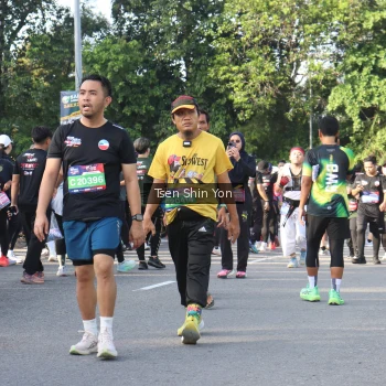 Runner Photo 3887681