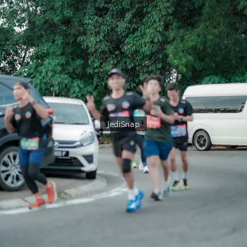 Runner Photo 3887685