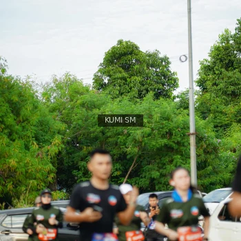 Runner Photo 3887716