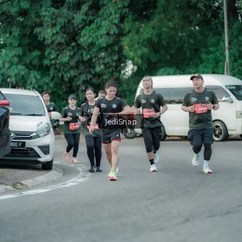 Runner Photo 3887743