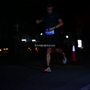 Runner Photo 3887772