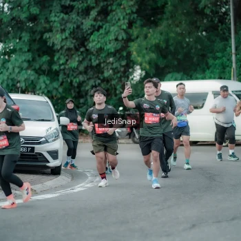 Runner Photo 3887809