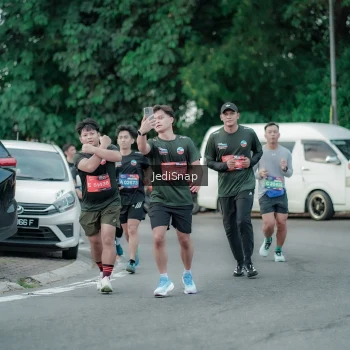 Runner Photo 3887818