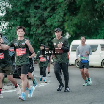 Runner Photo 3887844