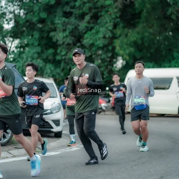 Runner Photo 3887871