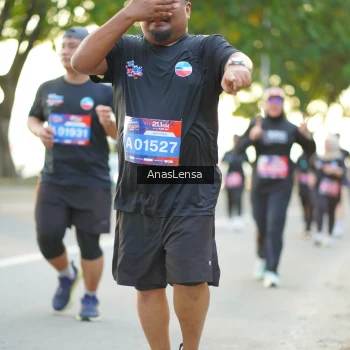 Runner Photo 3887885