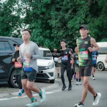 Runner Photo 3887895