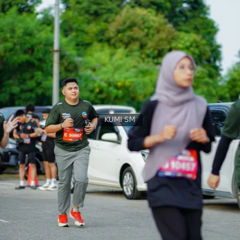 Runner Photo 3887897