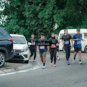Runner Photo 3887925