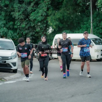 Runner Photo 3887936
